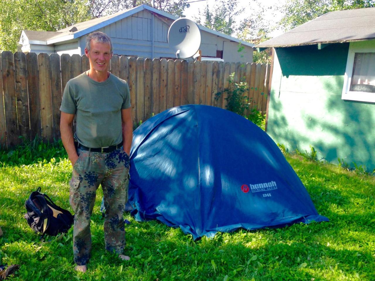 Base Camp Anchorage Hostel Екстер'єр фото